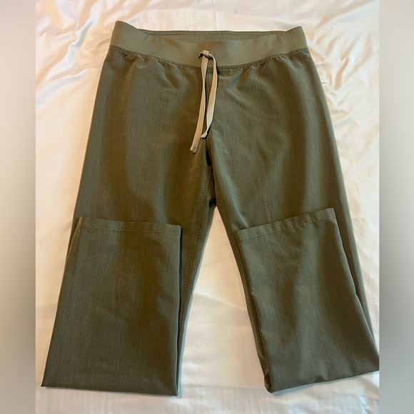 Figs Heather Olive Pants M - Picture 3 of 4